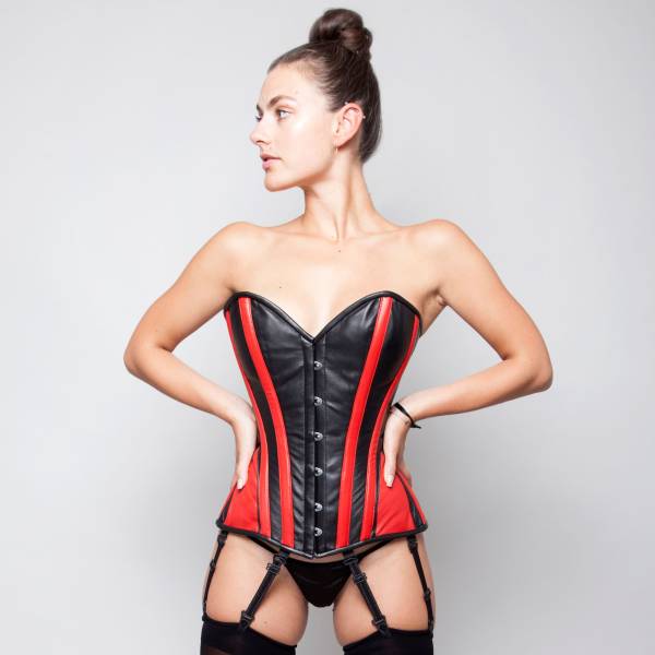 Corset Cuir Noir et Rouge