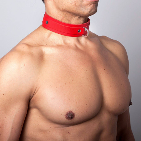 Collier bdsm fin rouge avec accroche de laisse 